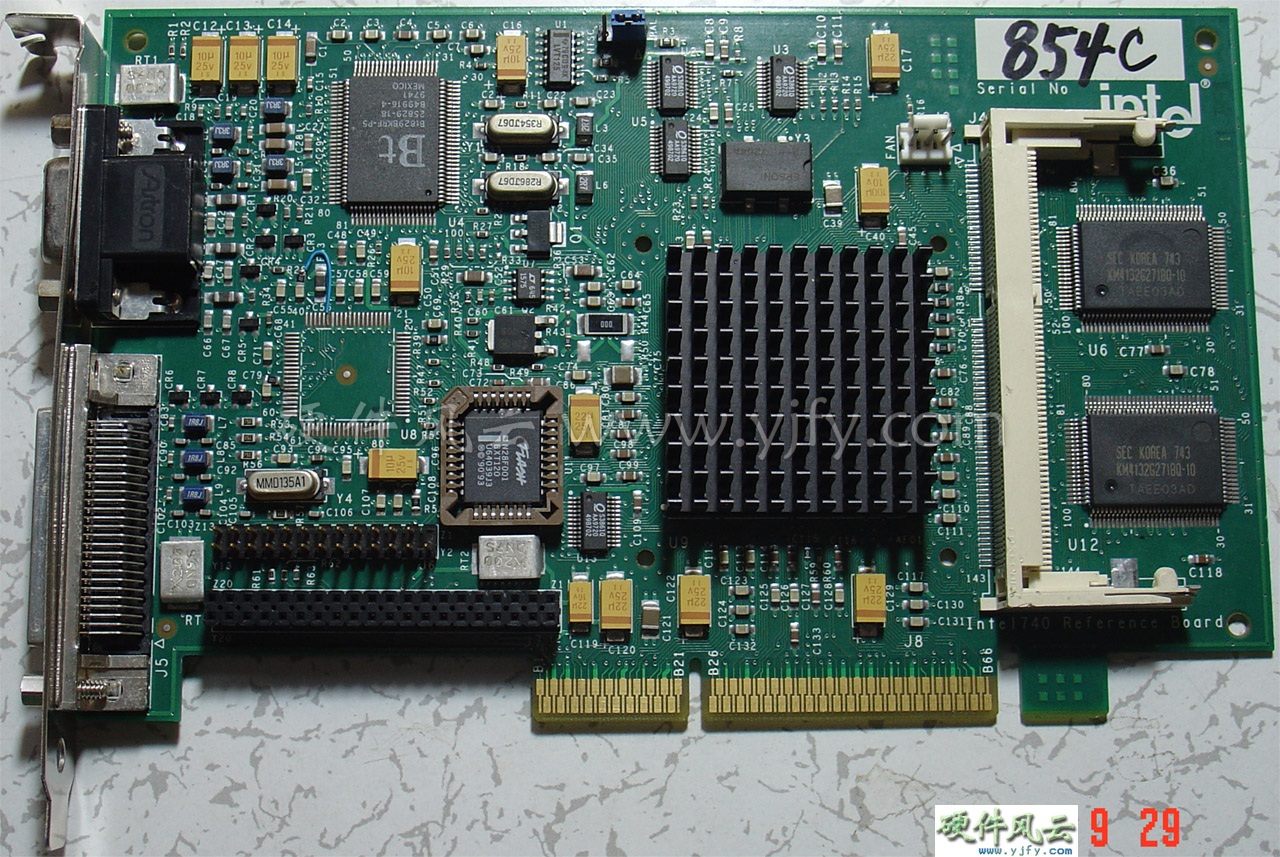 intel740_reference_board_1.jpg